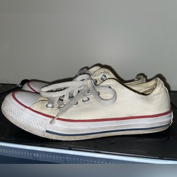 White Low Rise Converse - Picture 2 of 2